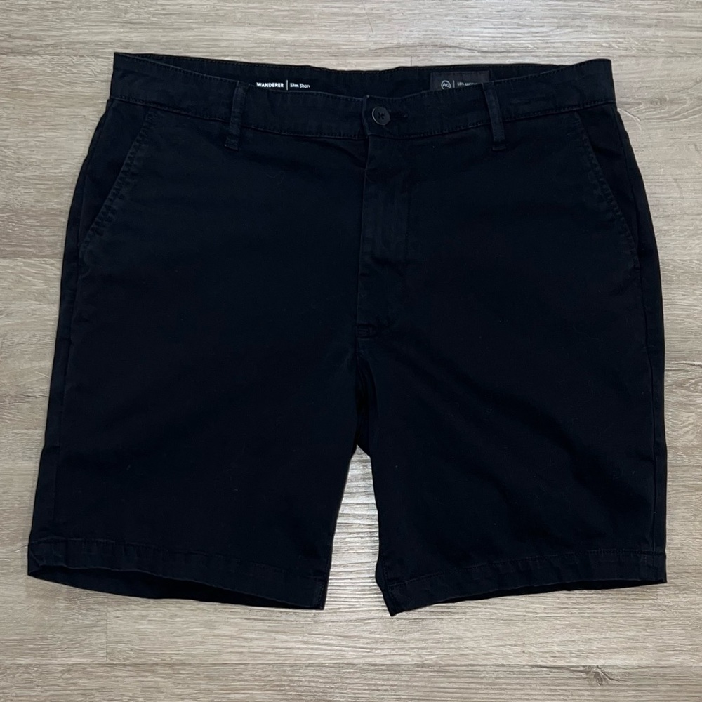 Like New Men’s AG Adriano Goldschmeid  Short SlimFit Size 34 Waist. 8.5” Inseam